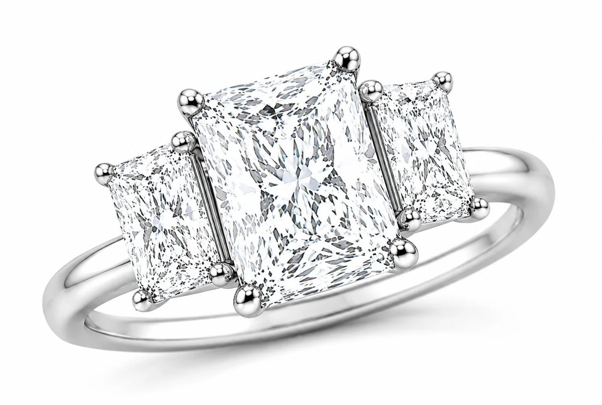 Bague Legacy Radiant Trilogy en or blanc, vue de trois quarts